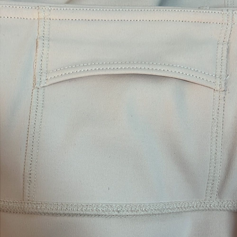 EUC Athleta Pale Peach Colored Leggings (M) - Picture 11 of 12